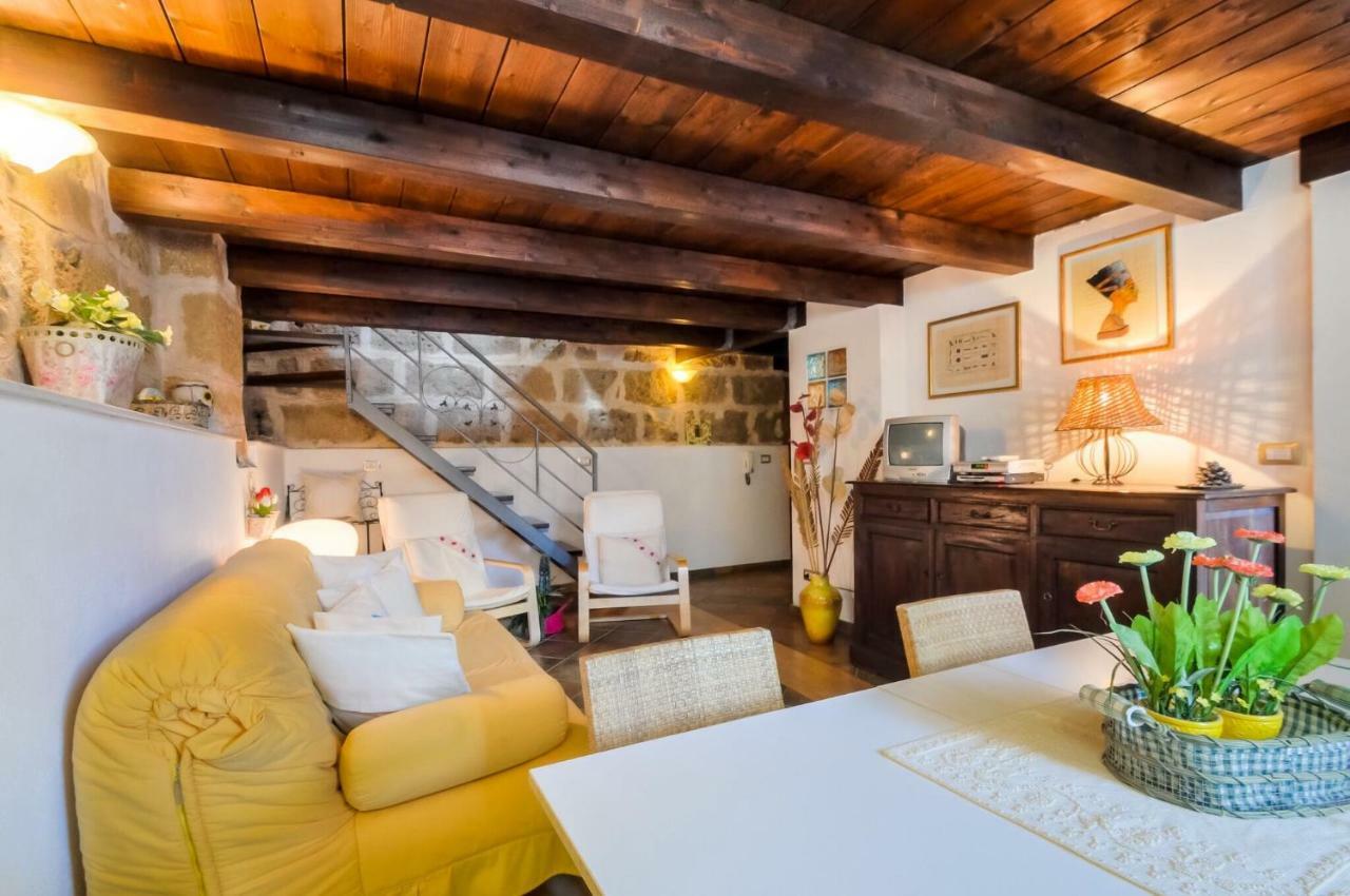 Alghero Old Town Apartment Steps To Sea And Scenic Ramparts Eksteriør billede