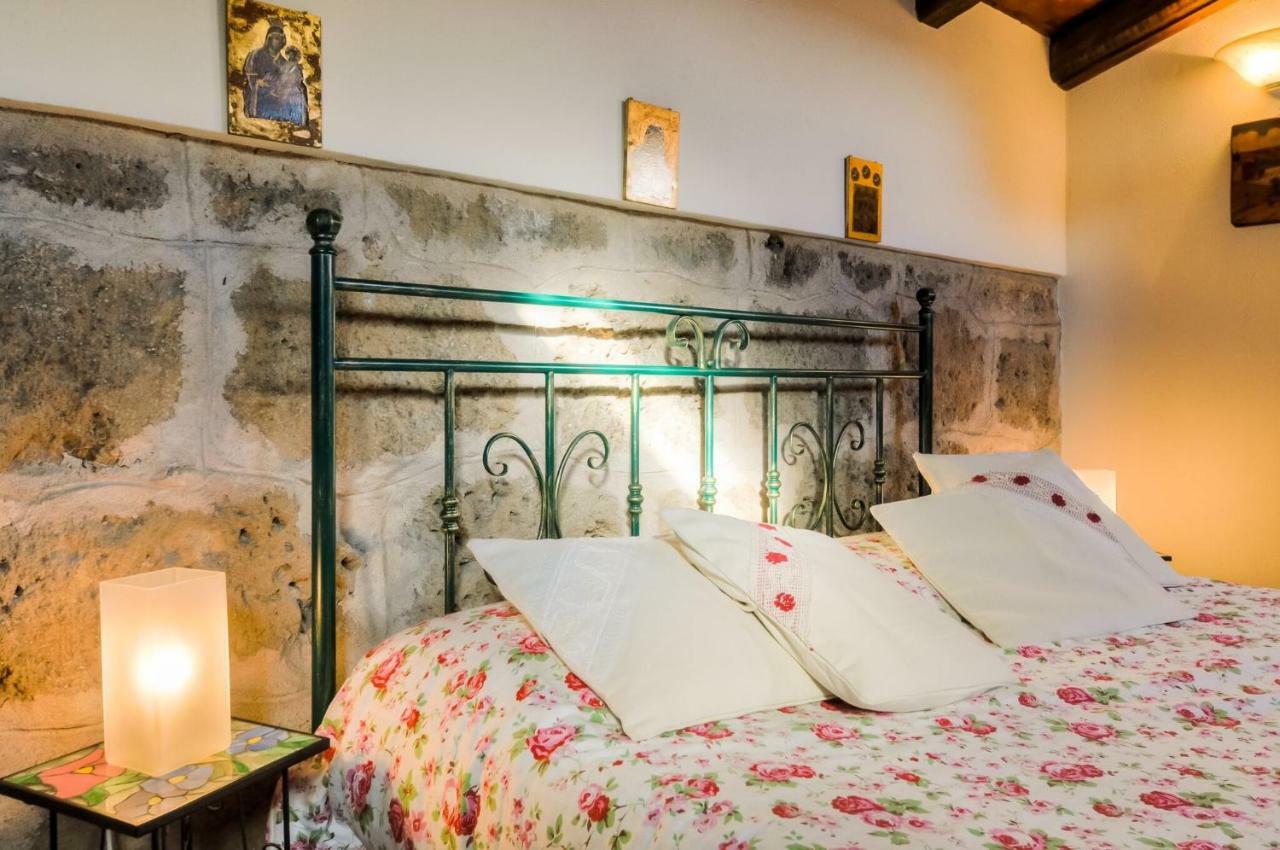 Alghero Old Town Apartment Steps To Sea And Scenic Ramparts Eksteriør billede
